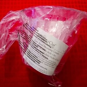Pampered Chef Easy Read Measuring Colander- NEW